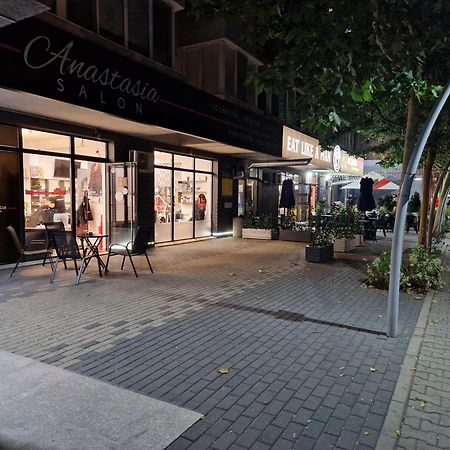 Studio Modern. Bucureşti Eksteriør bilde